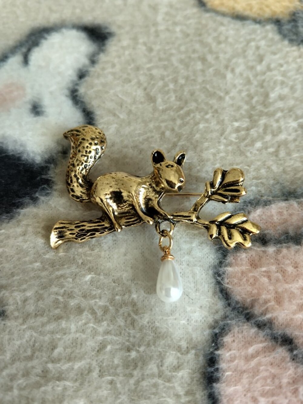 adorable rare squirrel pin from Avon
